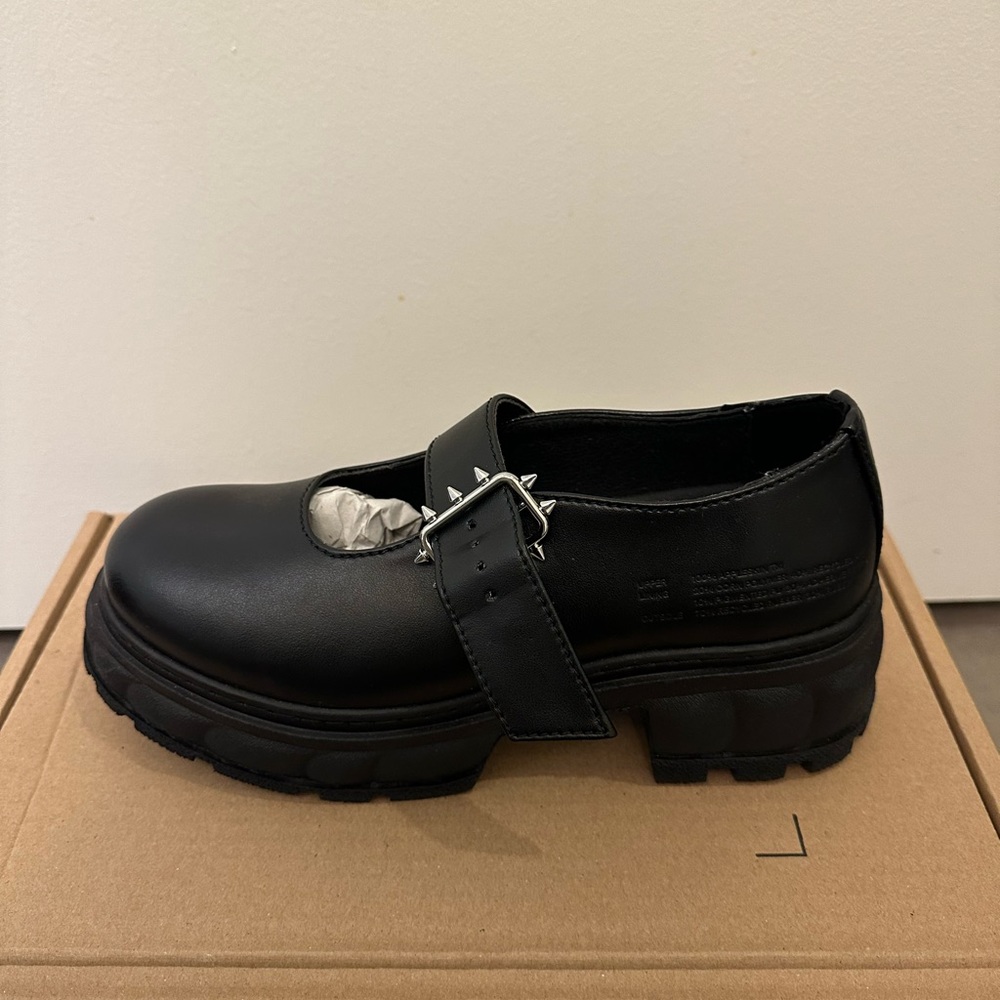 Viron Black Impulse Loafers - Size 37EU - 7US